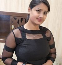 Ayushi - escort in Noida