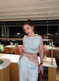 Ayveri - puta in Dubai Photo 3 of 6