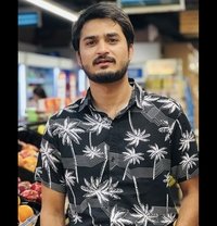Ayyan Ali - Acompañantes masculino in Lahore