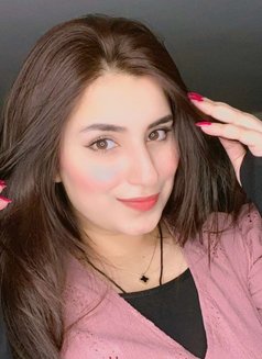 Ayza Khan - escort in Madinah Photo 2 of 15