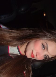 Ayza Khan - escort in Madinah Photo 12 of 15