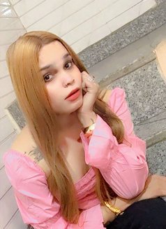 Ayzal - Transsexual escort in Noida Photo 8 of 10