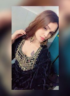 Ayzal - Acompañantes transexual in Dubai Photo 1 of 3