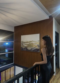 Az Smith - Transsexual escort in Davao Photo 5 of 5