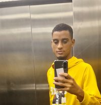 Azaannoor - Male escort in Nairobi