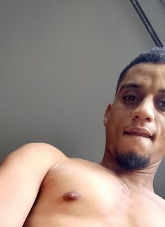 Azaannoor - Male escort in Nairobi Photo 2 of 5