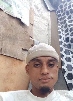 Azaannoor - Male escort in Nairobi Photo 4 of 5