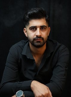 Azadturishmen - Male escort in İstanbul Photo 2 of 5