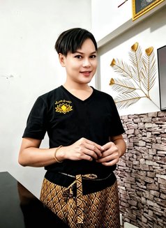 Azaiba Thai Massage - masseuse in Muscat Photo 9 of 10