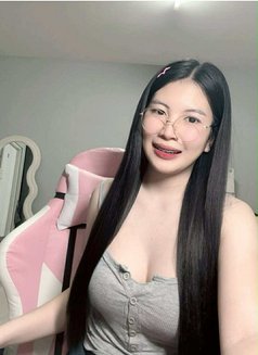 Azdai - escort in Muscat Photo 4 of 5