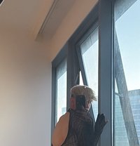 Azer - Male escort in Al Manama