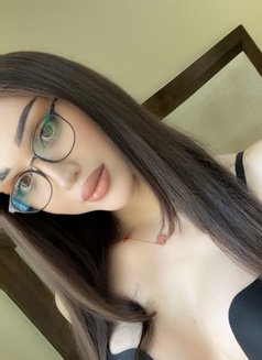Azerbaijan Ladyboy Emily🇦🇿🇷🇺 - Acompañantes transexual in Al Manama Photo 9 of 9