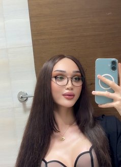 Azerbaijan Ladyboy Emily🇦🇿🇷🇺 - Acompañantes transexual in Al Manama Photo 8 of 15