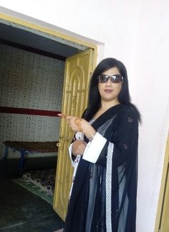 Azhara Begum - escort in Dubai Photo 8 of 10