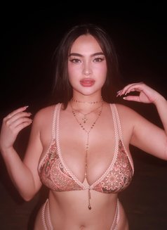 Azhraa - escort in Jakarta Photo 2 of 13