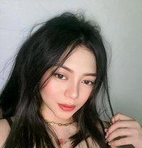 AZI - puta in Manila