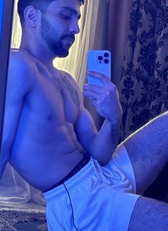 Azi̇k 22 - Acompañantes masculino in İstanbul Photo 4 of 5