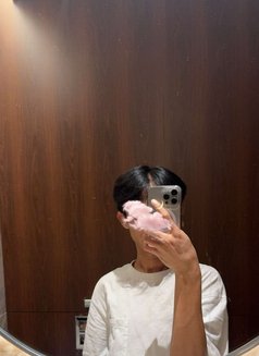 Aziz - Male escort in Bangkok Photo 1 of 7