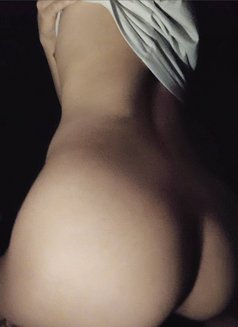 Aziz - Male escort in Bangkok Photo 3 of 7