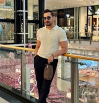 Aziz Hakan - Male escort in Doha