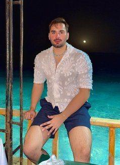 Aziz Hakan - Male escort in Riyadh Photo 4 of 8