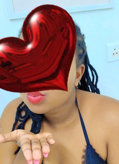 Aziza cam and real meet virungabakam - escort in Chennai Photo 5 of 6