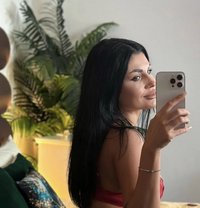 Aziza - puta in Riyadh