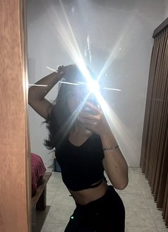 Azizi - Transsexual escort in Bali Photo 2 of 12