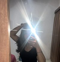 Azizi - Transsexual escort in Bali