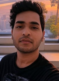 Azlan Kazi - Male escort in Dubai Photo 1 of 1