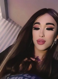 Aznura Russia 19 Cm - Transsexual escort in İstanbul Photo 4 of 10