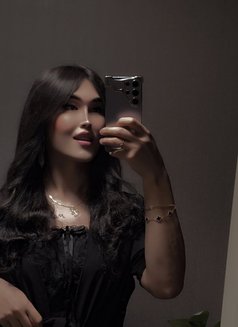 Aznura Russia 19 Cm - Transsexual escort in İstanbul Photo 8 of 12