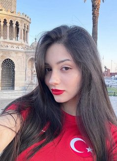 Azra - escort in Abu Dhabi Photo 1 of 3