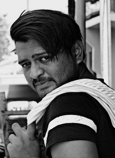 Azzan - Male escort in Mumbai Photo 3 of 3