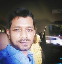 Azzi - Acompañantes masculino in Lucknow
