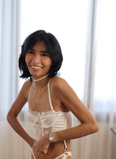 superBB - Transsexual escort in Bangkok Photo 9 of 16
