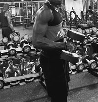 B Bc - Male escort in Doha