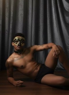 B Boy for All the Services - Male escort in Colombo Photo 1 of 2