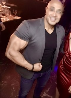 Dominant Daddy - Male escort in Cairo Photo 1 of 10