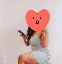 B Dora - puta in Chennai Photo 1 of 3