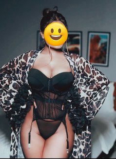 B Grade Movie Actress Here. Real Meet - escort in Hyderabad Photo 3 of 24
