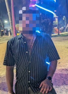 B Ssss - Male escort in Bangalore Photo 1 of 1