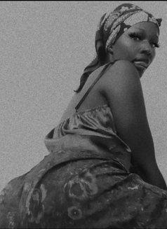 B Susan - adult performer in Nairobi Photo 1 of 2