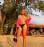 B Top Sarah - Transsexual escort in Bangkok Photo 7 of 28