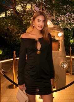 B Top Sarah - Transsexual escort in Phuket Photo 3 of 24