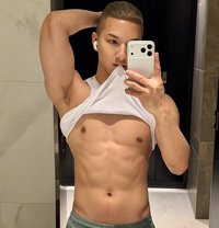 B U S I N E S S - Male escort in Al Manama Photo 1 of 25