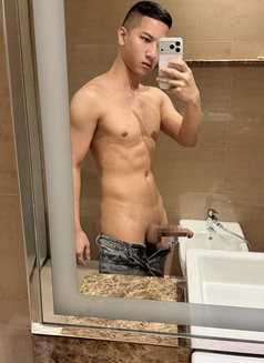 B U S I N E S S - Male escort in Al Manama Photo 27 of 27