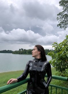 B2B massage+BDSM+Gf experience - Transsexual escort in Manila Photo 13 of 21