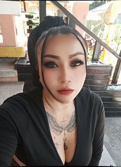 B2b Sex Nuru Massage incall outcal - puta in Muscat Photo 11 of 14