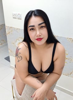 B2b Sex Nuru Massage Incall Outcal - escort in Muscat Photo 3 of 12
